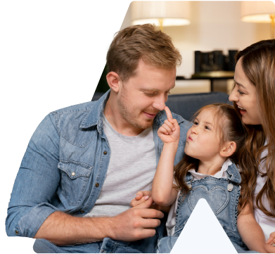 Imagen de padre e hijo abrazándose